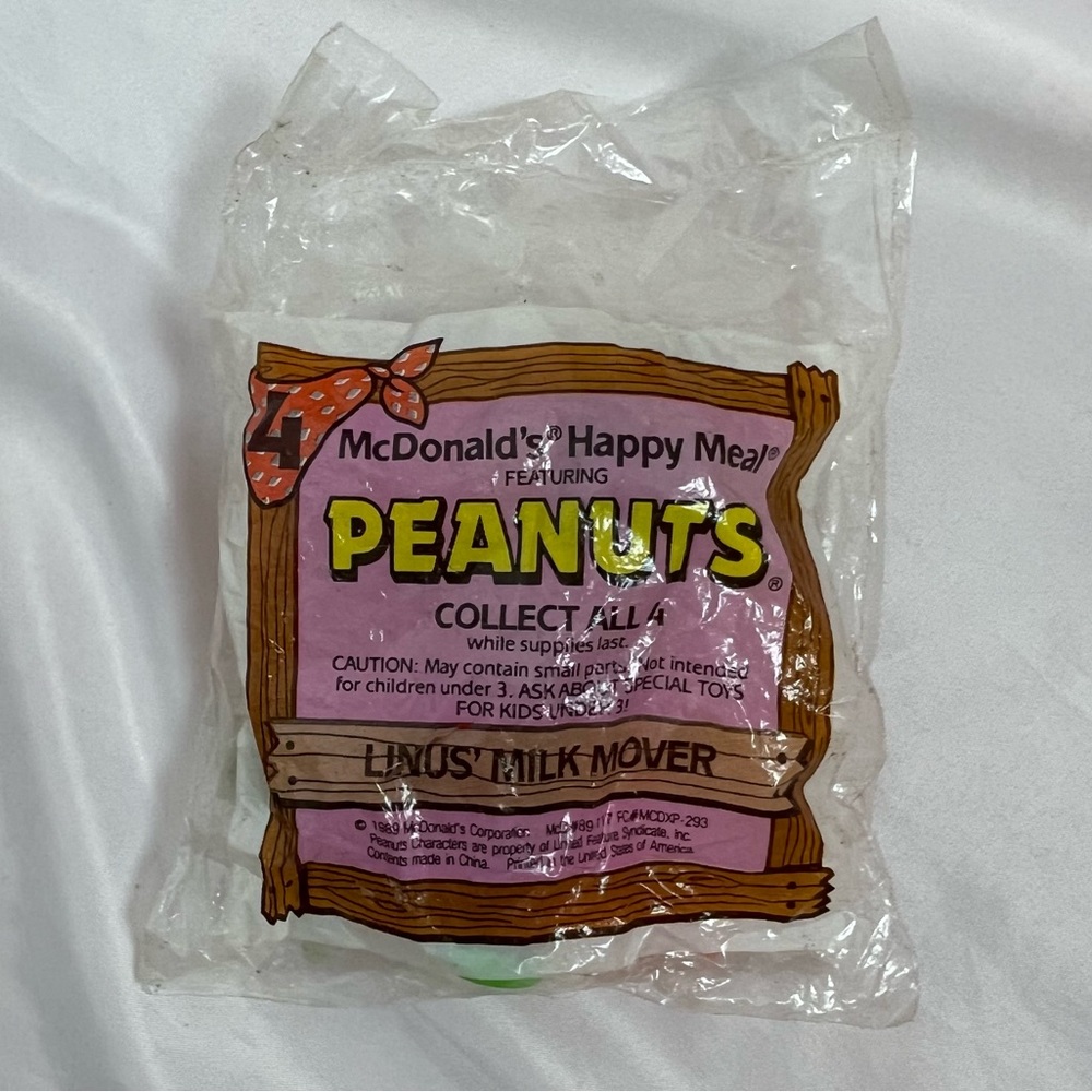 McDonald's Happy Meal Peanuts Linus' Milk Mover Toy Vintage 1989 NIB